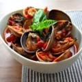 Mussles over Spaghetti with Red Sauce